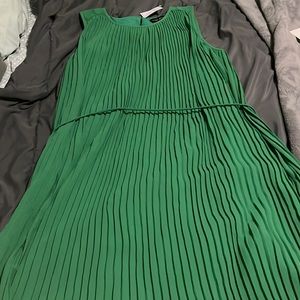 NWT Banana Republic Pleated Green Dress